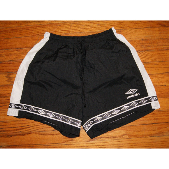 Vintage 90s Umbro Black Shorts Women’s M Nylon Soccer Running USA Made - Picture 1 of 8